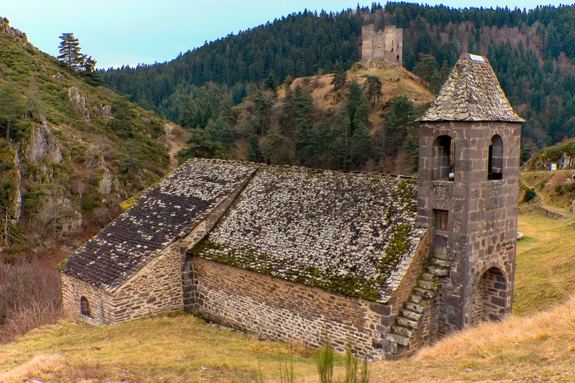     . , Auvergne, Alleuze, D40