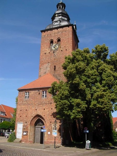   . . , Sachsen-Anhalt, Hansestadt Havelberg, Hinter der Kirche, 7-8