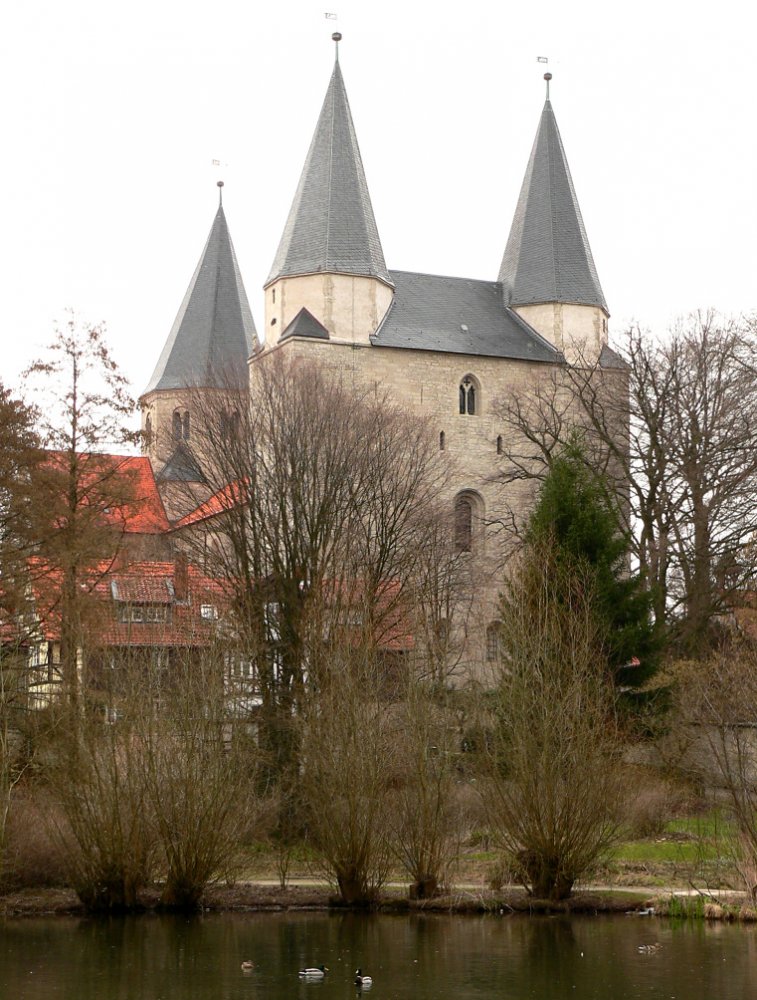   . , Niedersachsen, Konigslutter, Vor dem Kaiserdom, 9