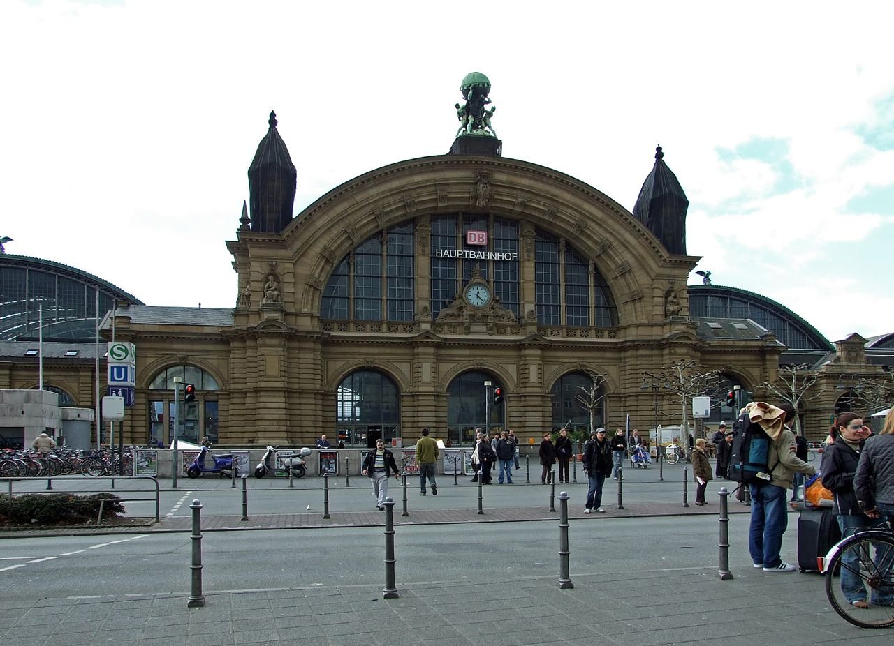    . , Hessen, Frankfurt am Main, Am Hauptbahnhof, 1