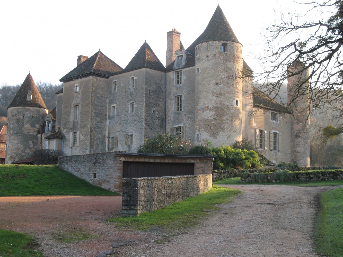   . , Bourgogne, Etrigny, Balleure