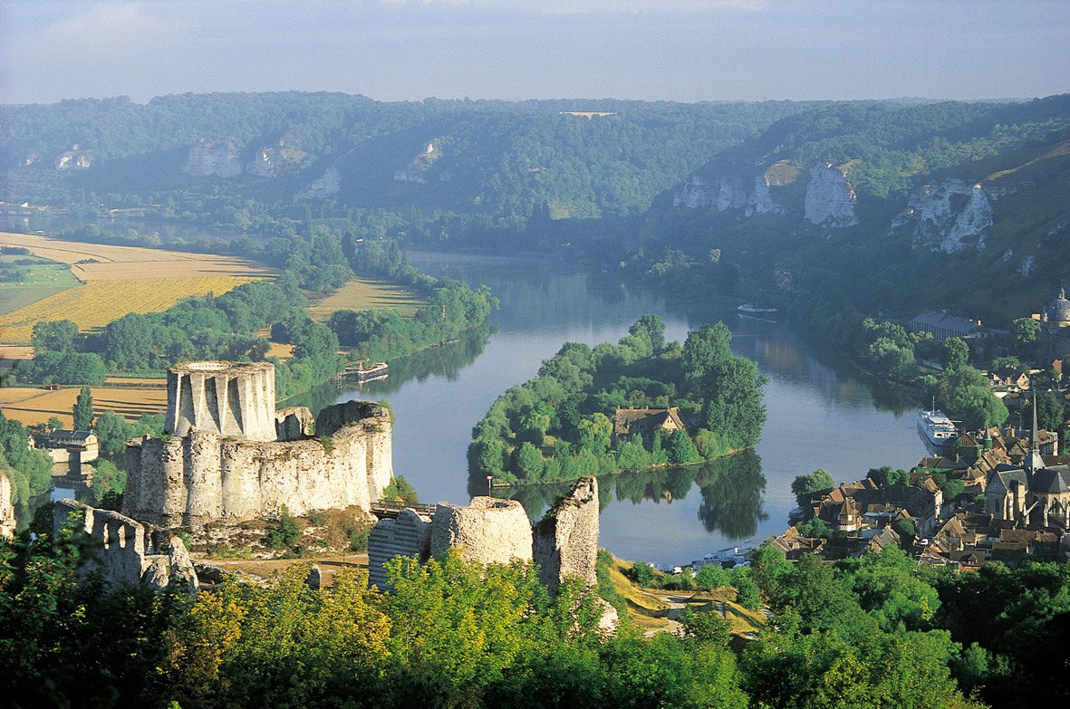     . , Haute-Normandie, Les Andelys, Le Chateau Gaillard