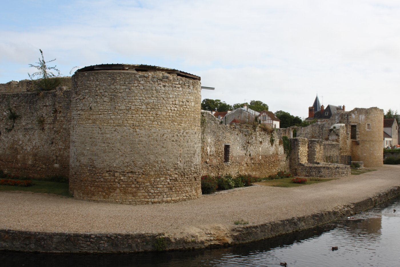   --. , Ile-de-France, Brie-Comte-Robert, Rue du Chateau, 2