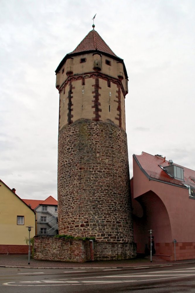   . , Baden-Wurttemberg, Wertheim, Mainplatz, 4