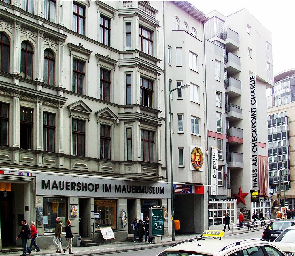    . , Berlin, Friedrichstrase, 43-44