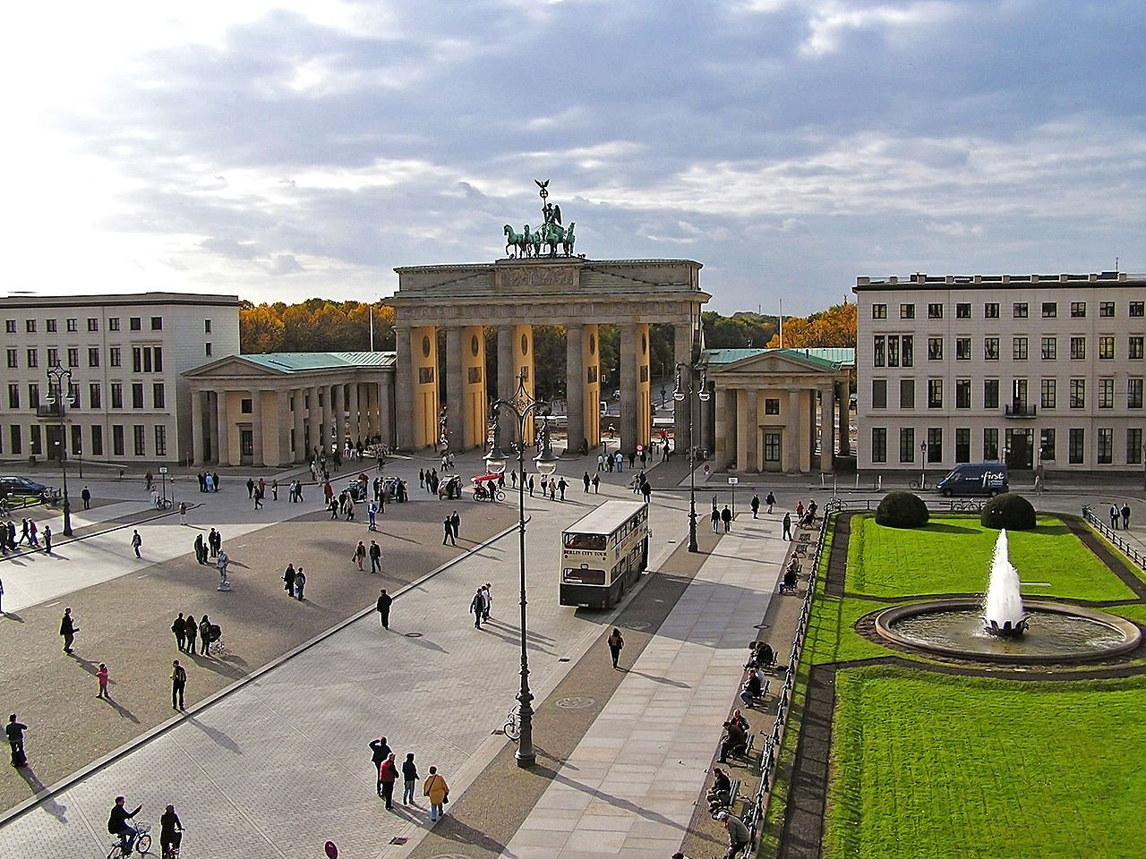   . , Berlin, Pariser Platz, 1A