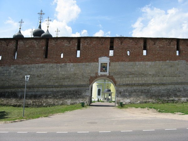 Храм на территории Зарайского Кремля