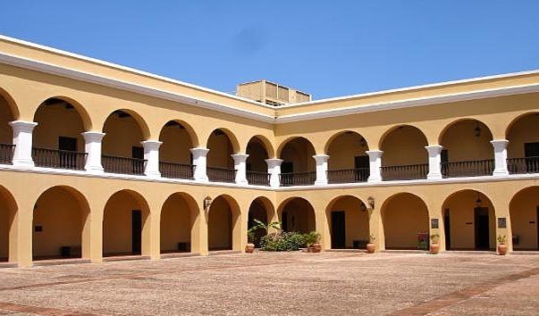 Фото Национальная галерея, бывший монастырь. Пуэрто-Рико, San Juan, Calle Norzagaray