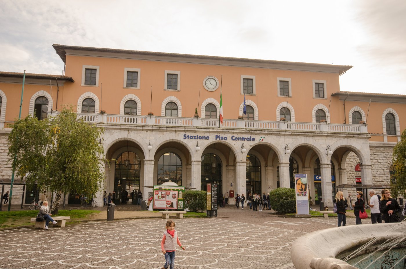  . , Toscana, Pisa, Piazza della Stazione, 10