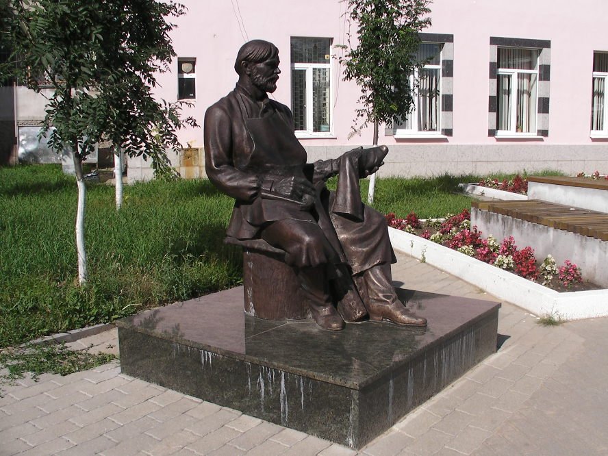 Фото Памятник сапожнику. 