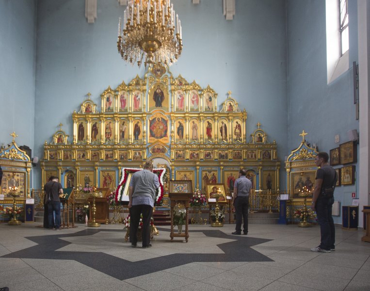 Храм Петра и Павла внутри Дубна