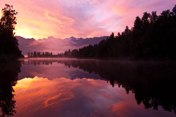  Lake Matheson.  ,  ,  , --