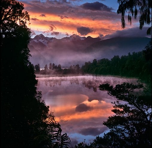  Lake Matheson.  ,  ,  , --