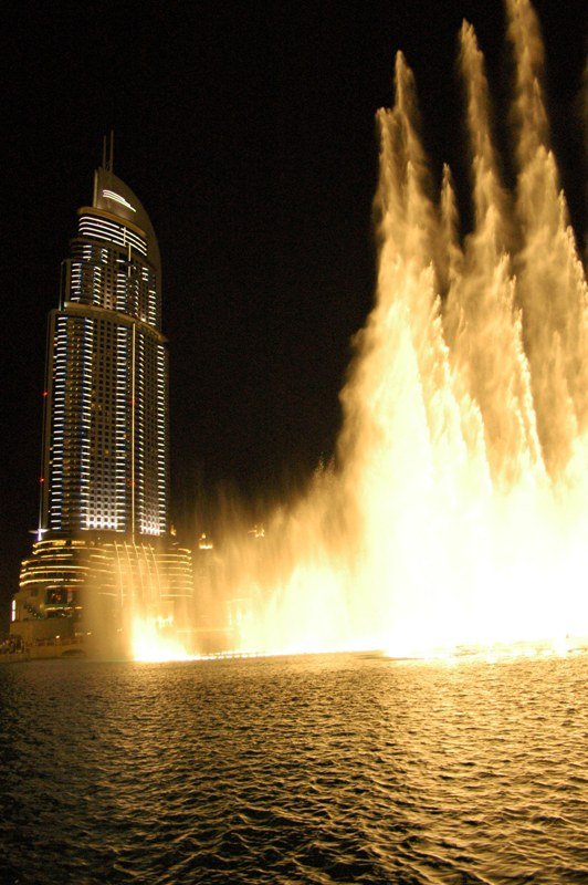 Фото Фонтан Дубай. Объединенные Арабские Эмираты, Дубай, Business Bay, Souk Al Bahar Bridge