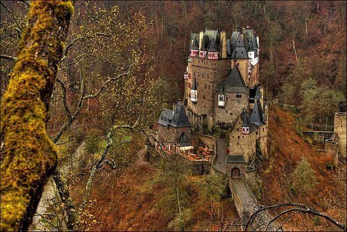   . , -, , Burg Eltz, 1