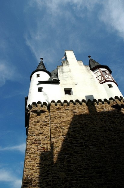   . , -, , Burg Eltz, 1