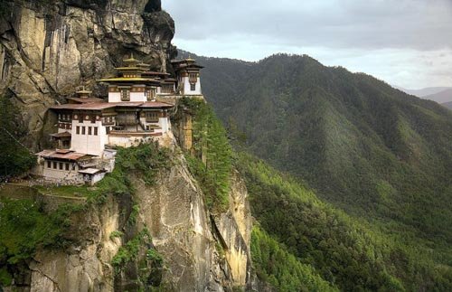   -. , , Taktsang trail