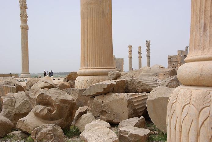  . , , Persepolis street