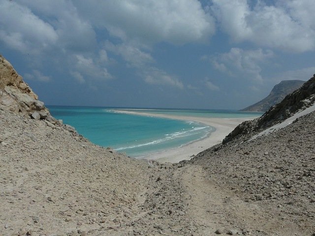   . , Hadramaut, Unnamed Road