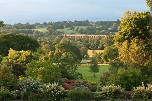    . , Borde Hill Garden, Jack Vass Cottages, 1