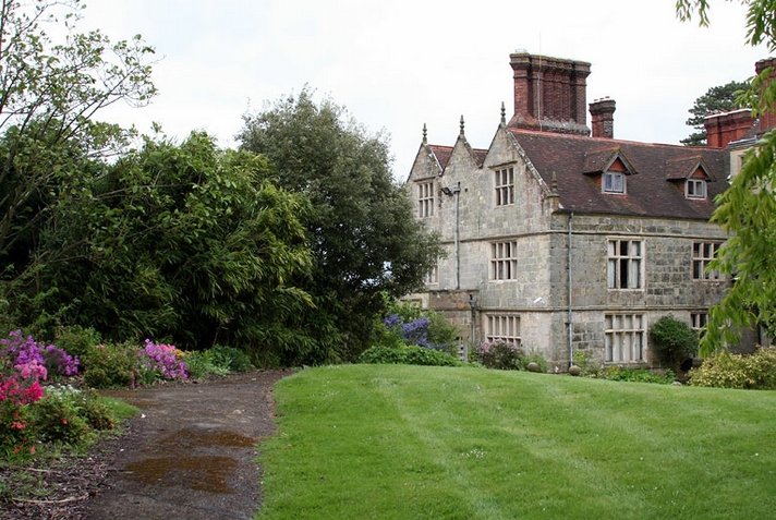    . , Borde Hill Garden, Jack Vass Cottages, 1