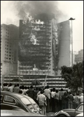     . , -, Avenida Nove de Julho, 225