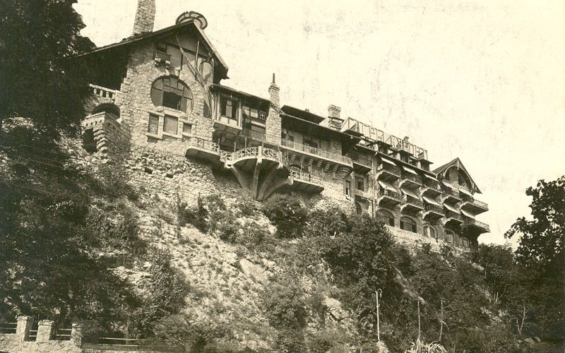    . , , , Tbilisi-Senaki-Leselidze