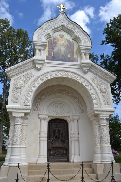 Часовня усыпальница Пожарского