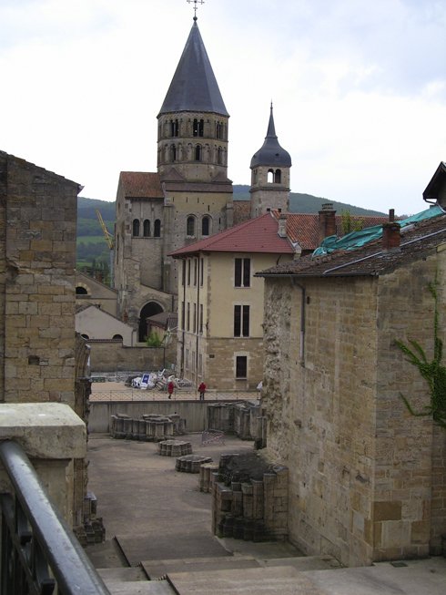   . , Bourgogne, Cluny, Rue Kenneth John Conant, 4