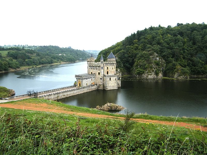    . , Rhone-Alpes, Saint-Priest-la-Roche, A la Roche