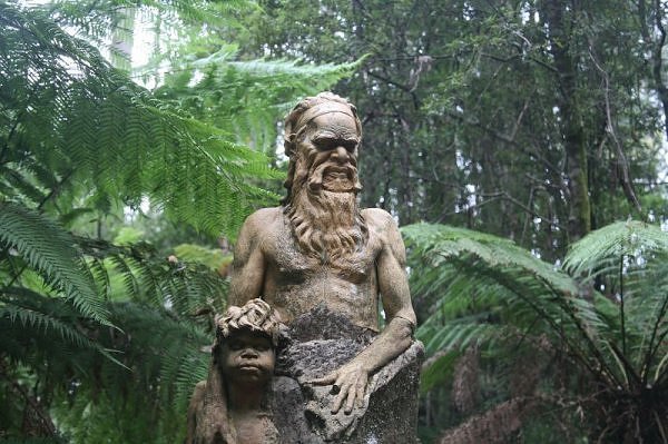    . , Victoria, Mount Dandenong, Mount Dandenong Tourist Road