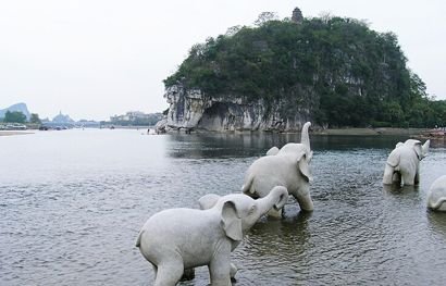  Elephant Trunk Hill. , Guangxi Zhuangzuzizhiqu, Guilin Shi, Wen Ming Lu Yi Xiang