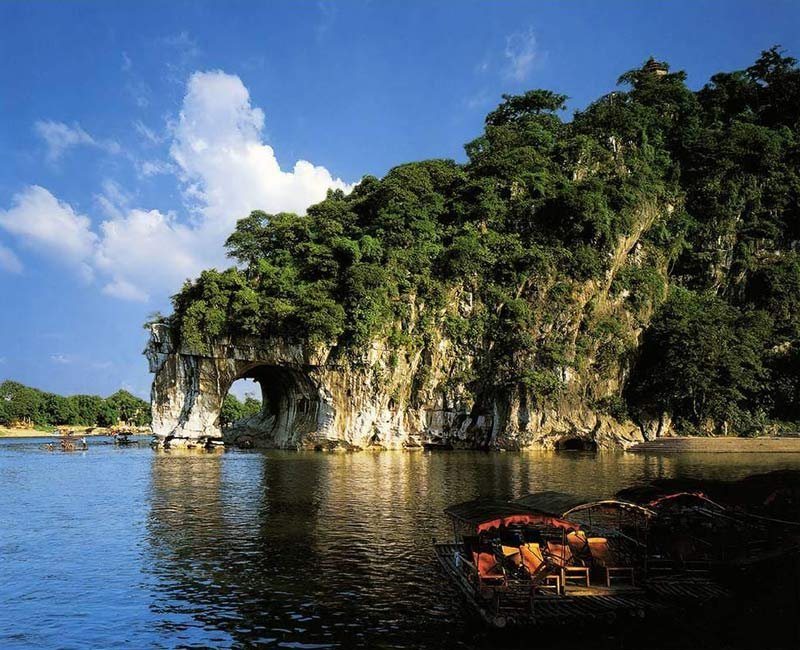  Elephant Trunk Hill. , Guangxi Zhuangzuzizhiqu, Guilin Shi, Wen Ming Lu Yi Xiang