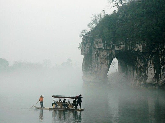  Elephant Trunk Hill. , Guangxi Zhuangzuzizhiqu, Guilin Shi, Wen Ming Lu Yi Xiang