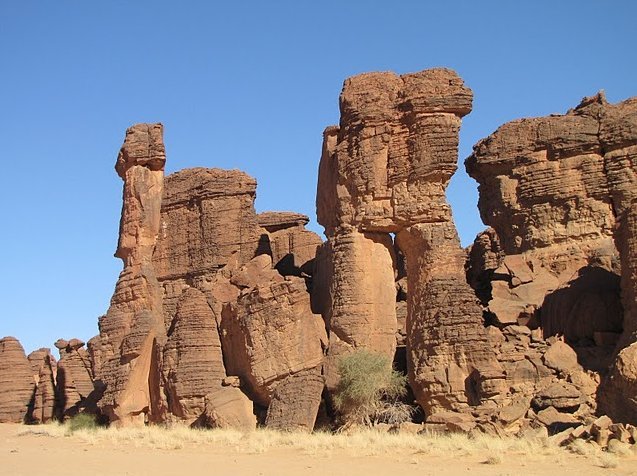   . , Ennedi